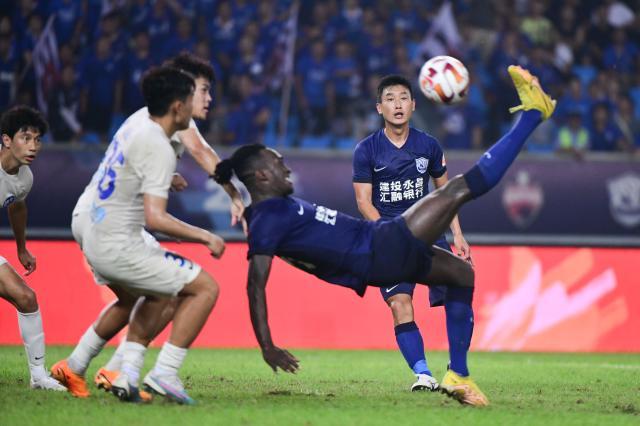 开云在线-【中超】奥乌苏倒勾王鹏林良铭进球 沧州2比1大连人