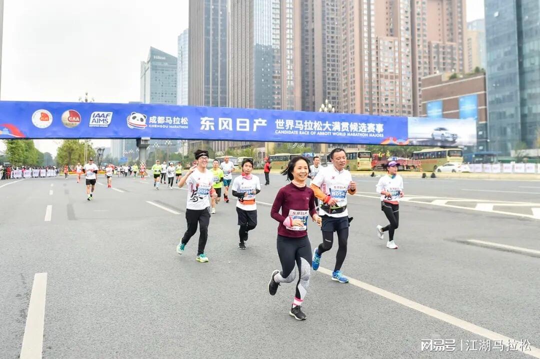 开云在线-成都马拉松五年标,花落中奥路跑,凭啥?